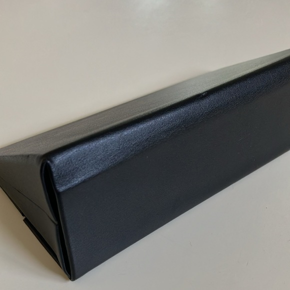 Vintage 80s CHRISTIAN DIOR GLASSES CASE LEATHER VELVET LINED BOX - Picture 6 of 8